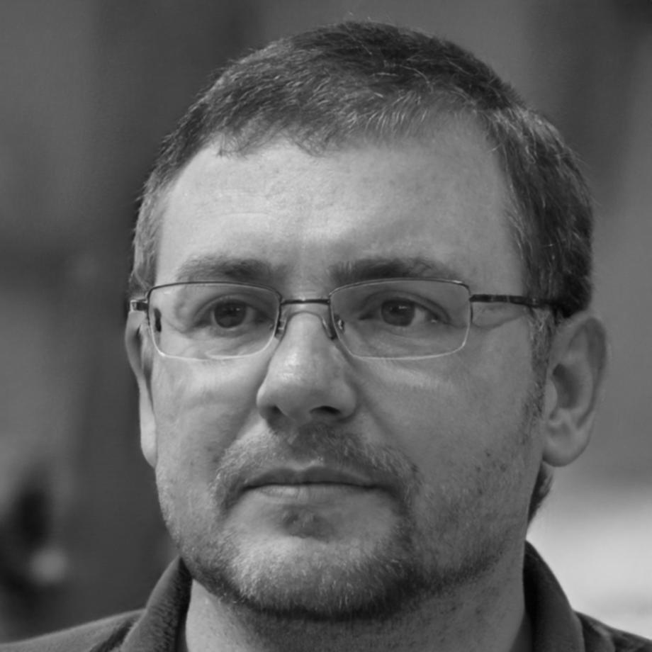 Mihnea Pătrășcanu - consultant financiar cu 8 ani experiență